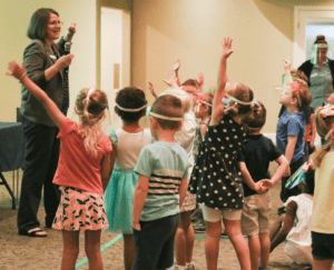 Children worshiping and dance